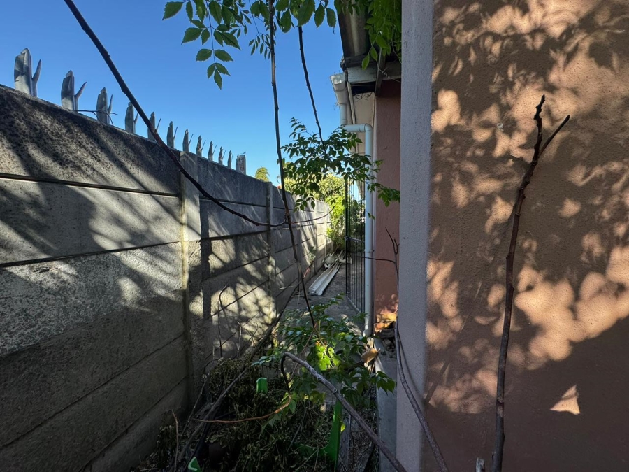 4 Bedroom Property for Sale in Rosedale Western Cape